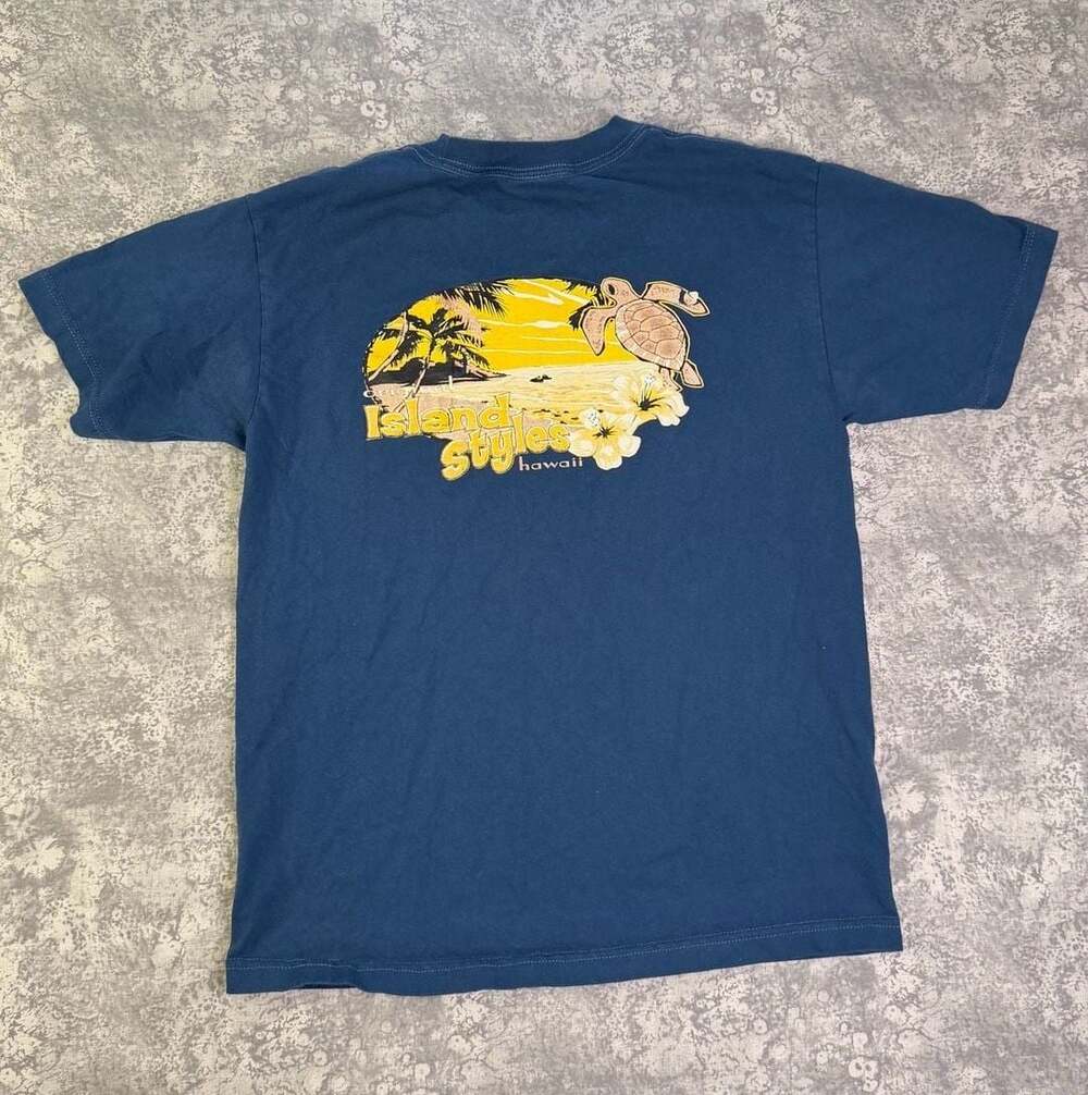 Vintage Y2K Island Styles Hawaii Turtle Pocket T-Shirt Size M Blue Scenic Beach